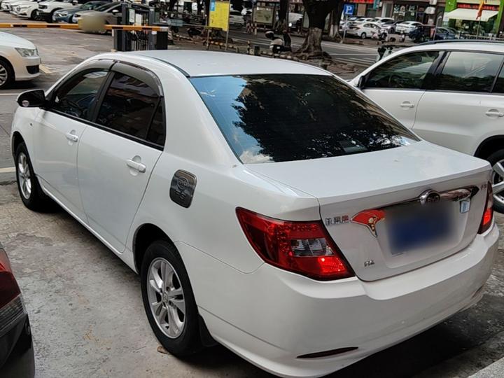 F3 2015 1.5L MT Luxury photo 4