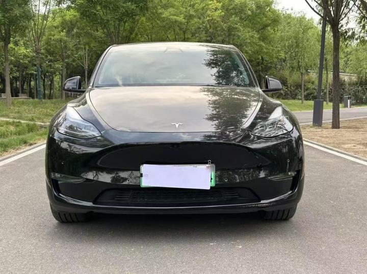 Model Y 2022 Facelift Long Range AWD photo 2