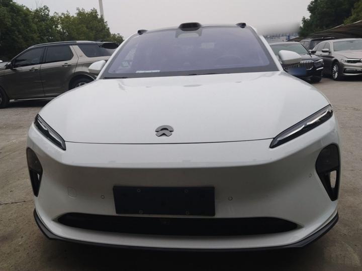ET5 2022 75kWh photo 2
