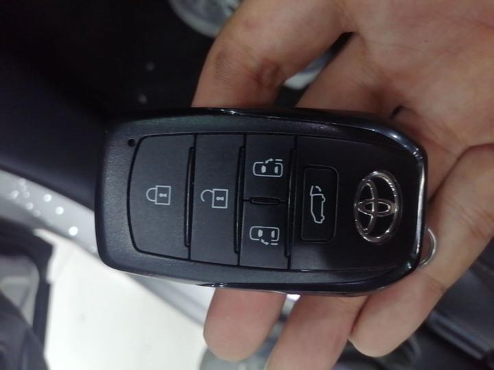 Sienna 2024 2.5L Hybrid Premium photo 8
