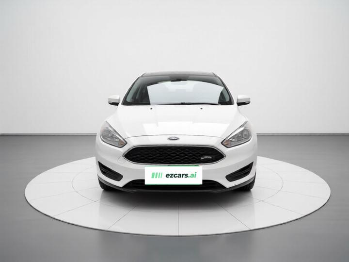 Focus 2018 Hatchback Classic 1.6L AT Comfort photo 2