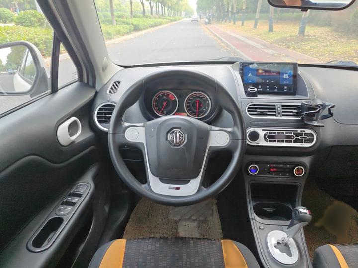 3SW 2015 1.5L AMT Elite photo 6