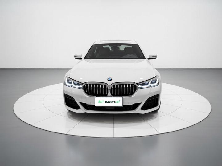 5 Series 2022 Facelift 530Li xDrive M Sport Package photo 2