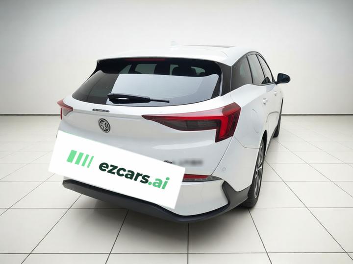 6 2020 PHEV photo 6