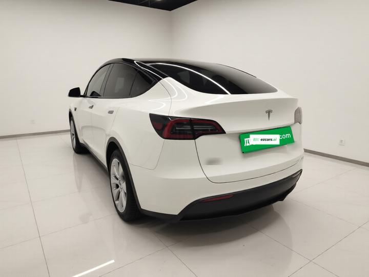 Model Y 2022 Facelift RWD photo 4