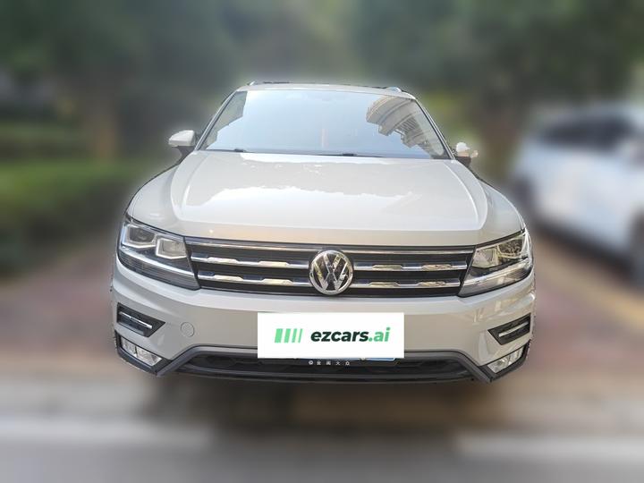 Tiguan L 2018 330TSI AT RWD Luxury photo 2