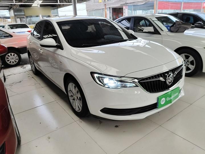 Excelle 2021 Facelift Classic 1.5L AT Elite photo 3