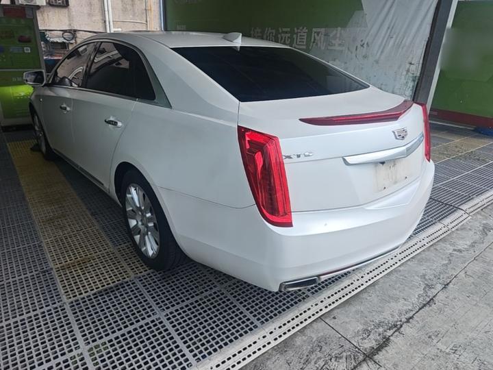 XTS 2017 28T Elite photo 4