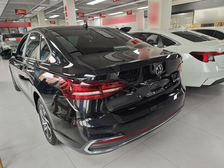 Lavida 2023 1.5L AT photo 4