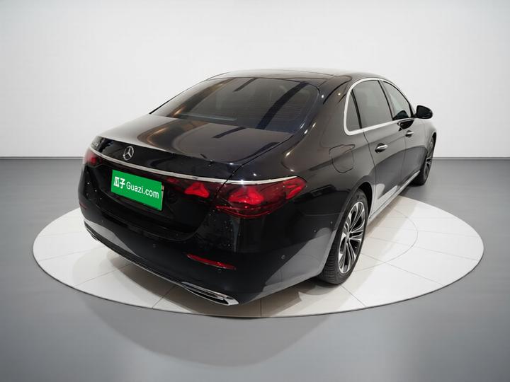 E-Class EV 2024 E 350 e L PHEV photo 6