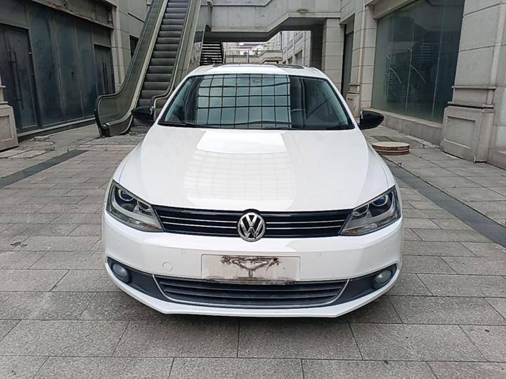 Sagitar 2014 Facelift 1.4TSI AT Flagship photo 2