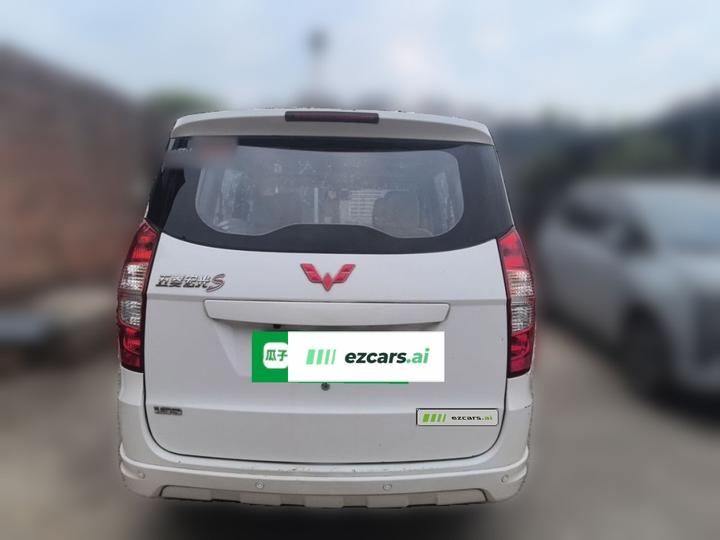 Wuling Hongguang 2016 1.5L Facelift S Comfort photo 5