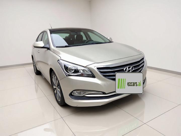 Mistra 2014 1.8L AT Premium DLX photo 3