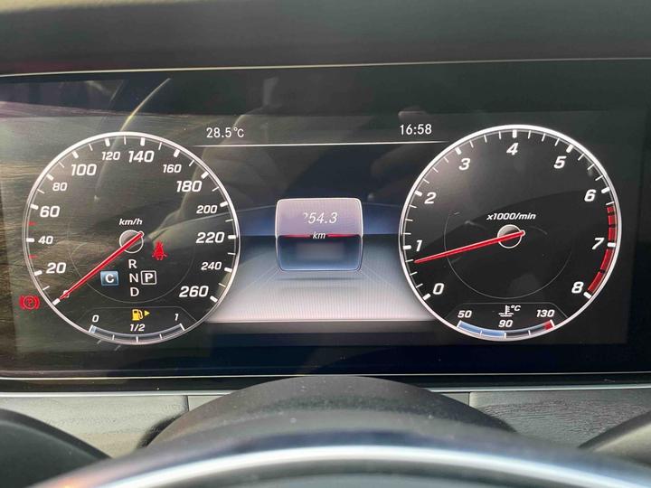 E-Class 2016 E 300 L Sport Fashion photo 3