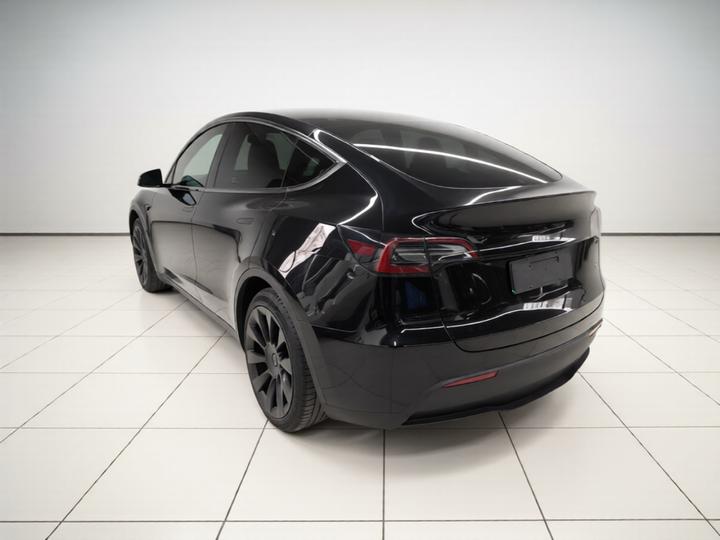 Model Y 2022 RWD photo 4