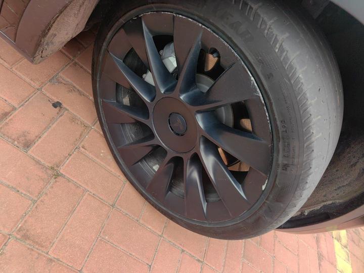 Model Y 2021 Standard Range RWD photo 8