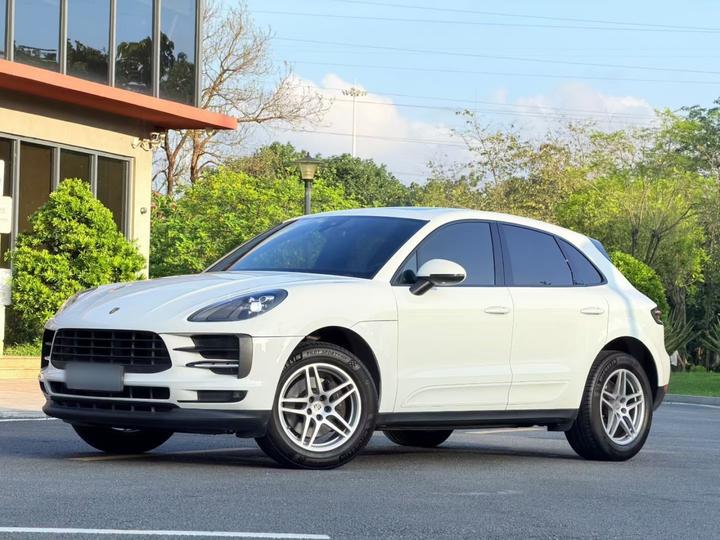 2018 Macan 2.0T