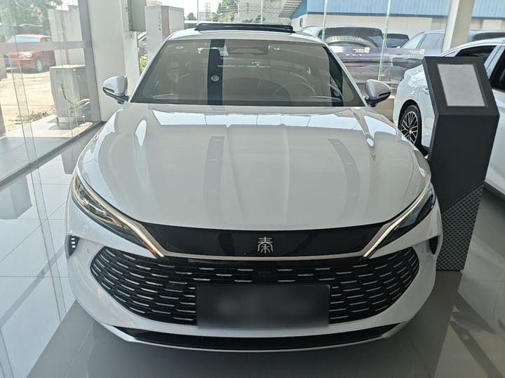 Qin L 2025 DM-i ADAS 120KM Excellence photo 2