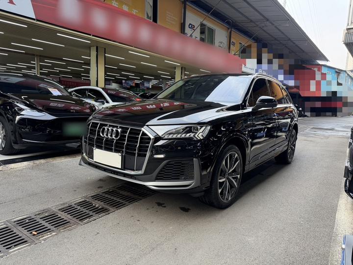 Q7 2023 55 TFSI quattro S line Sport
