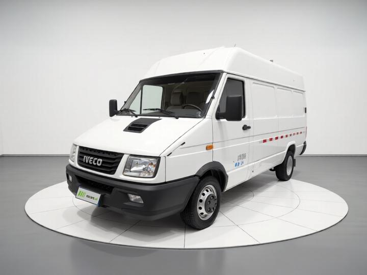 IVECO Daily 2021 2.5T V40 2-3-Seater Long Wheelbase MT