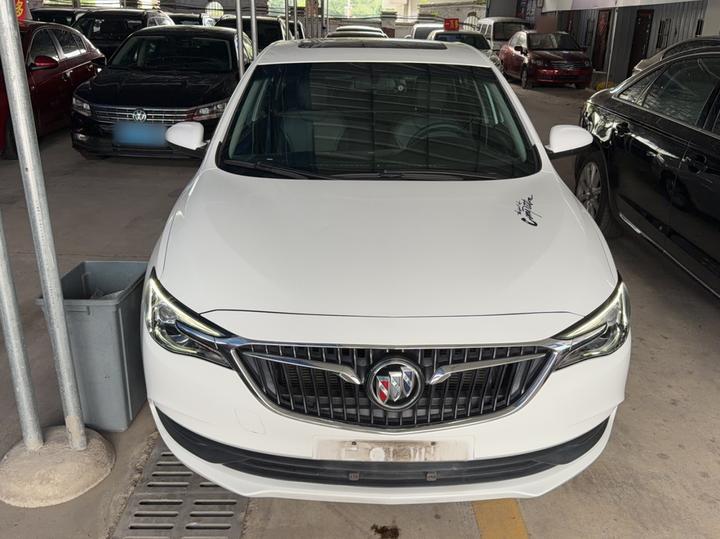 Excelle 2021 Facelift Classic 1.5L AT Elite photo 2