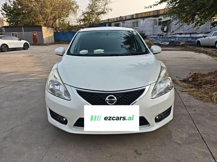 Tiida 2011 1.6L CVT Smart photo 2