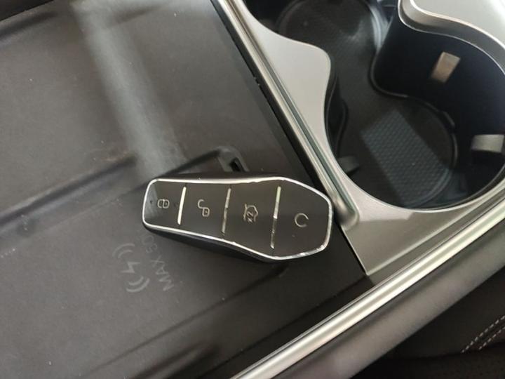 Hiace 05 EV 2025 520KM photo 8