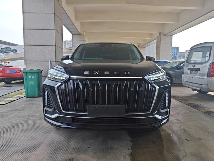 2023 400T AWD 7-Seater photo 2