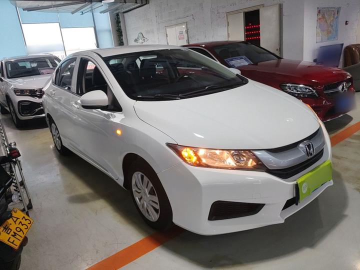 2017 1.5L CVT Comfort photo 3