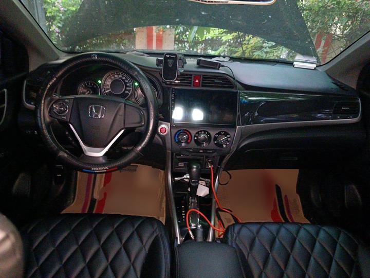 Crider 2013 1.8L AT Luxury photo 5