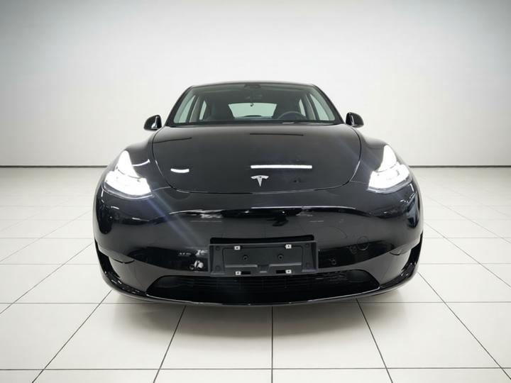 Model Y 2022 Facelift RWD photo 2