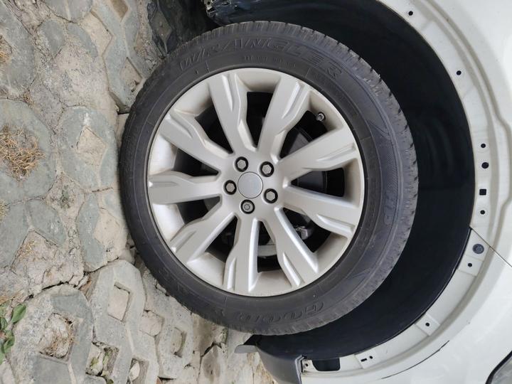 Discovery Sport 2016 2.0T HSE photo 8