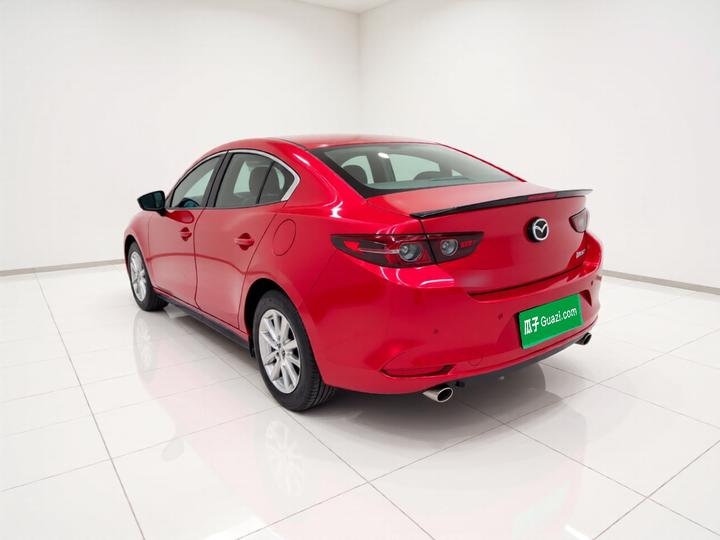 3 Axela 2020 1.5L AT photo 4