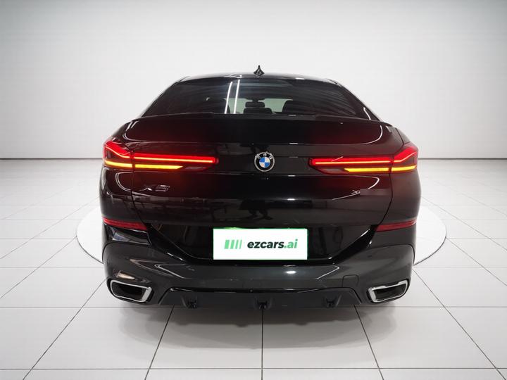 X6 2022 xDrive40i Exclusive M Sport Package photo 3