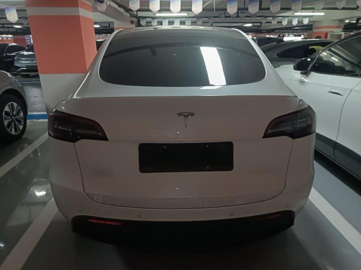 Model Y 2022 RWD photo 3