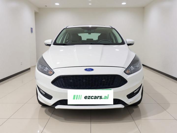 Focus 2017 Hatchback 1.6L MT Comfort photo 2