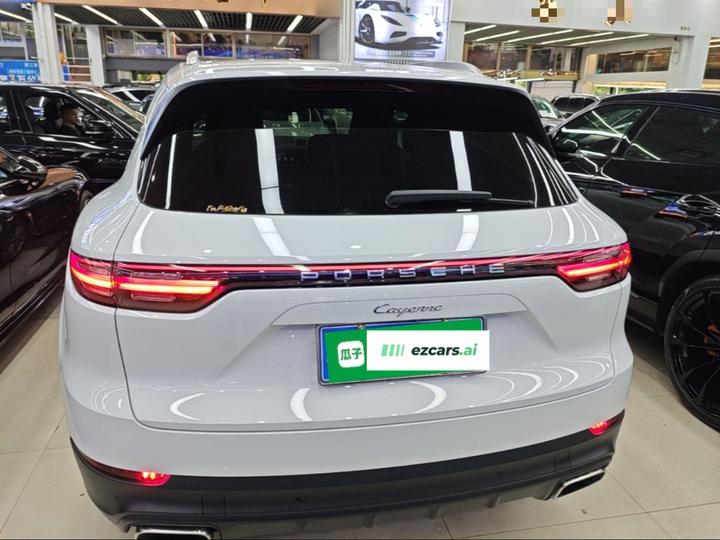 2018 Cayenne 3.0T photo 3