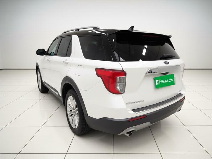 Explorer 2020 EcoBoost 285 AWD Titanium 7-Seater photo 4