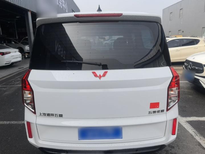 Wuling 2021 1.5T MT Luxury photo 5