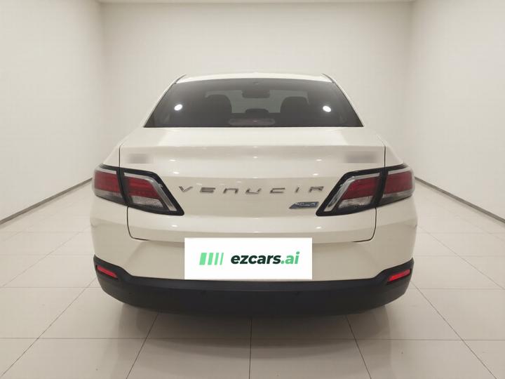 D60 2018 1.6L CVT Connected Elite photo 5