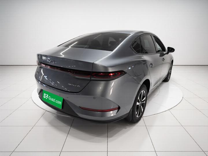Qin PLUS 2025 DM-i ADAS 128KM Progressive photo 4