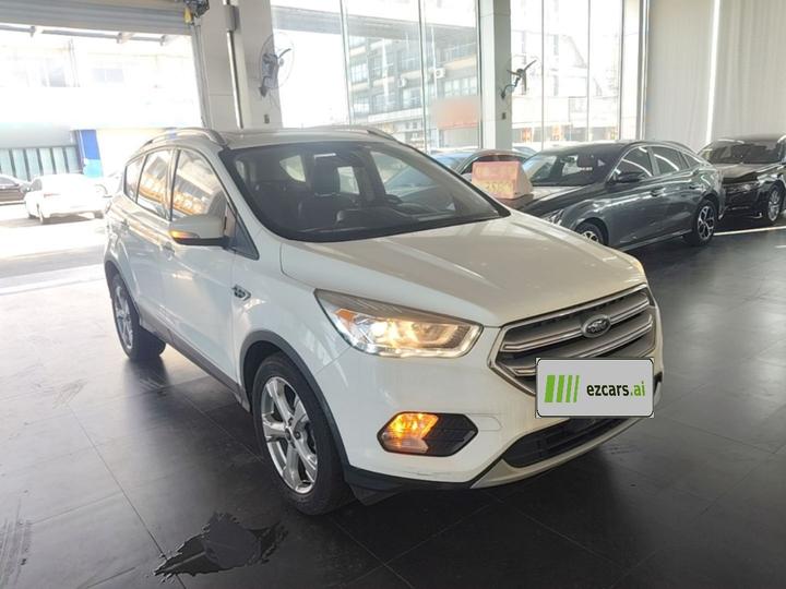 Kuga 2018 EcoBoost 180 RWD photo 3