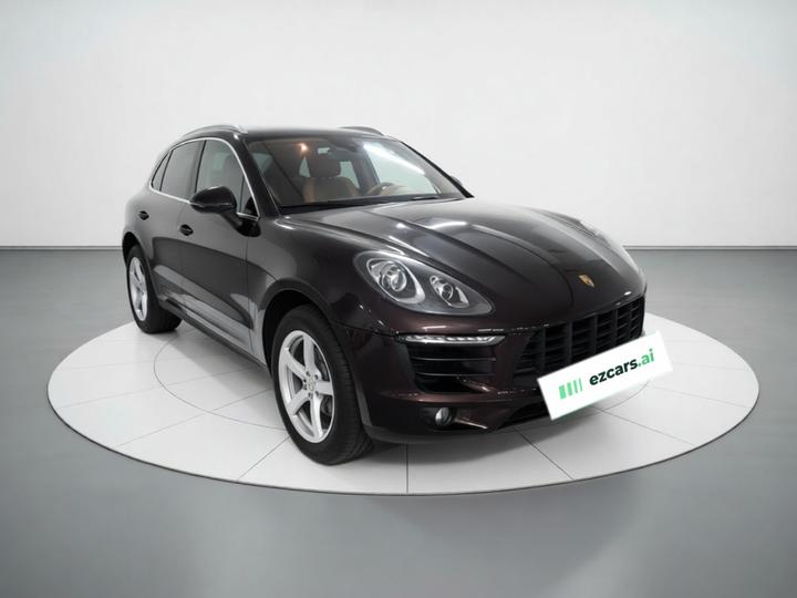 2017 Macan 2.0T photo 3