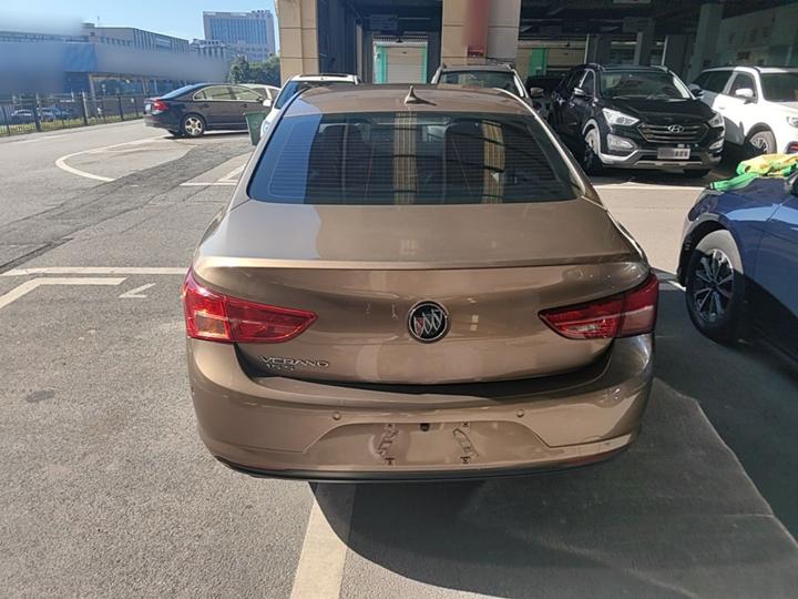 Verano 2015 Sedan 15S AT Leading photo 5