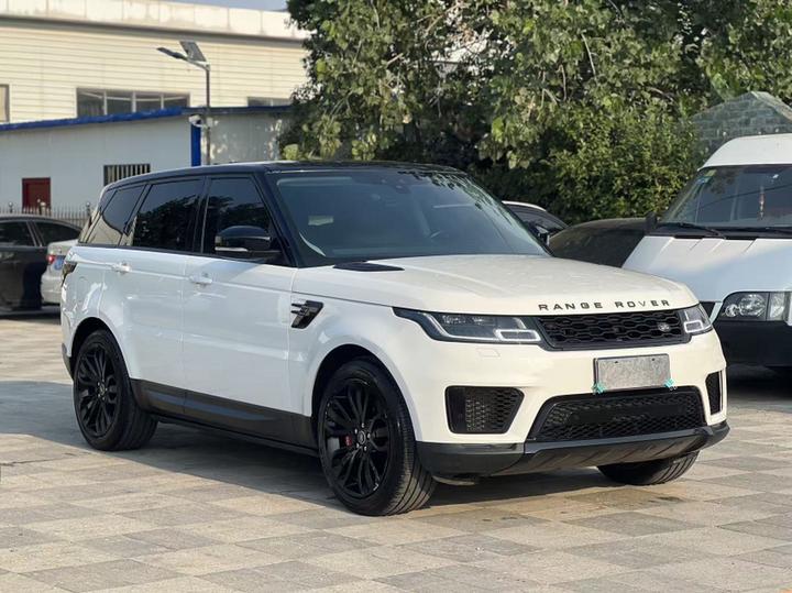 Range Rover Sport 2020 3.0 L6 SE photo 3