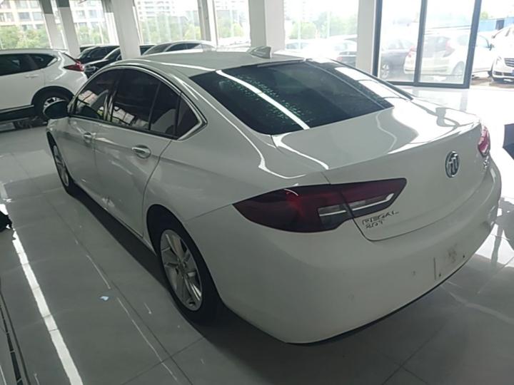 Regal 2019 20T Elite China VI photo 4