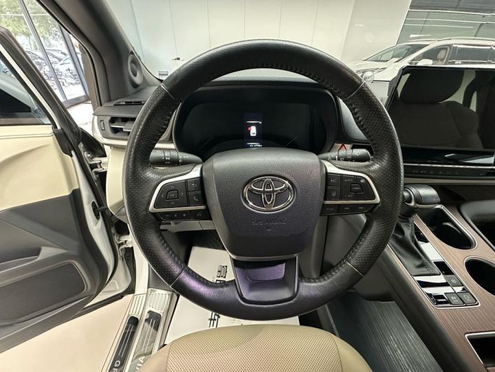 Granvia 2023 2.5L Hybrid Premium PLUS photo 6