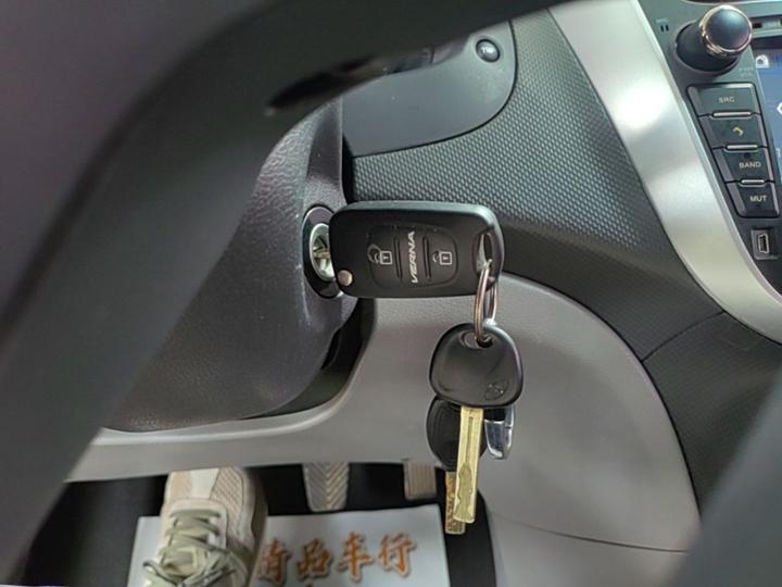 Verna 2014 1.4L MT Smart GLS photo 8