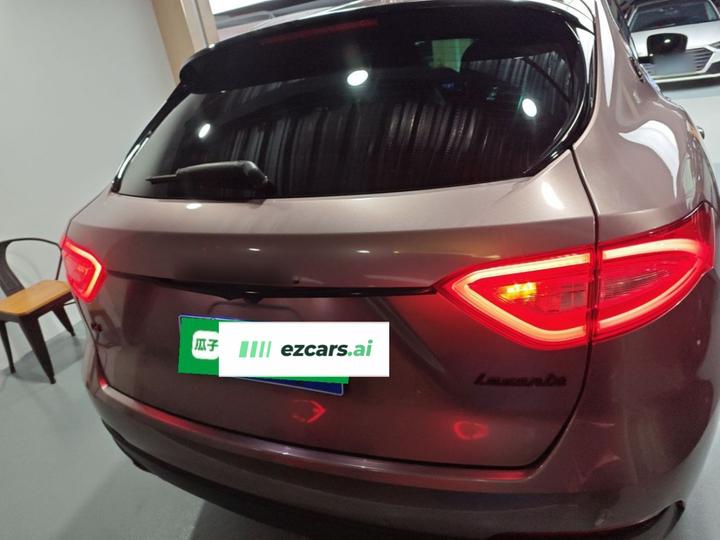 Levante 2016 3.0T Standard photo 3