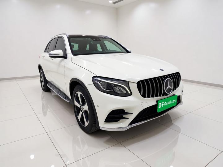 GLC 2017 GLC 260 4MATIC Luxury photo 3